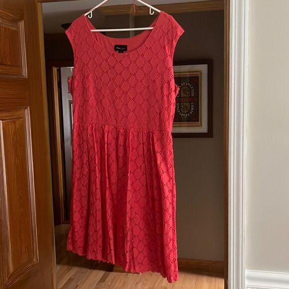 Summer Coral Lace Dress - Super Comfortable! - Picture 1 of 4